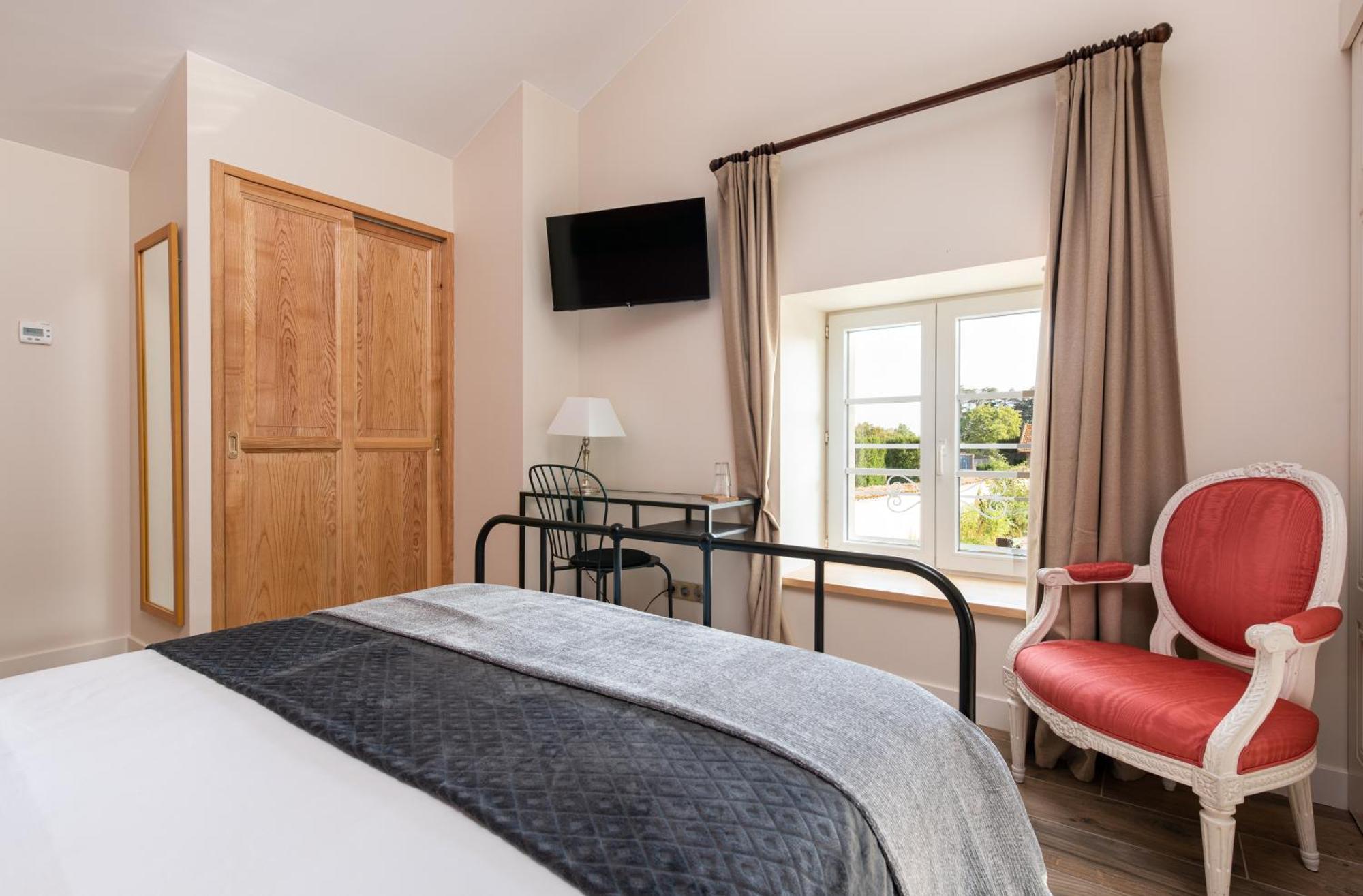 Le Cottage Du Parc Chambeon Room photo